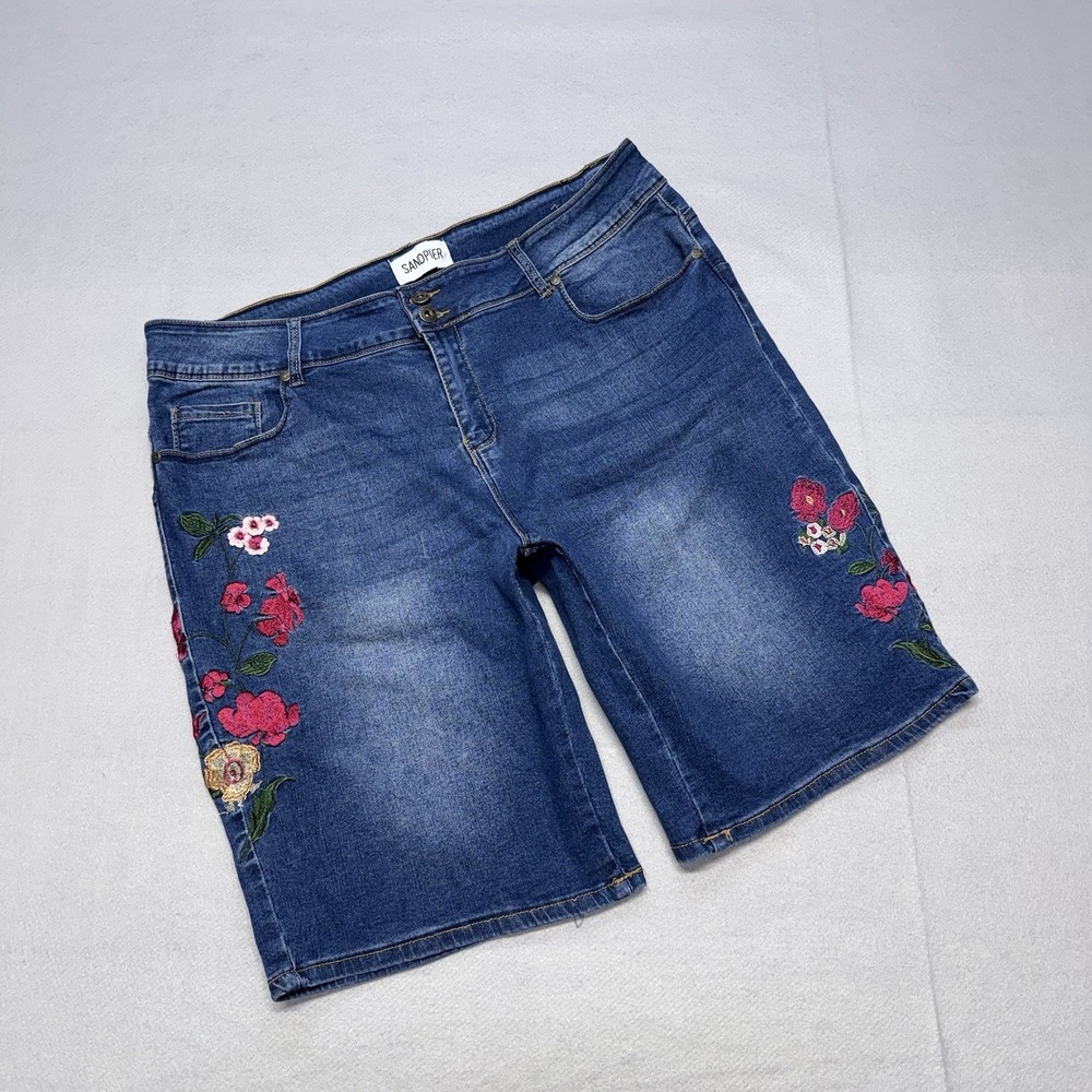 Sandpiper‎ Embroidered Bermuda Shorts Womens 20W Blue Floral Stretch Denim